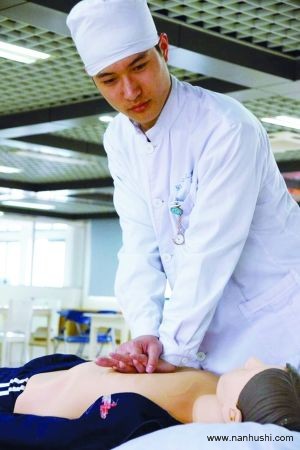 蔡浩在练基本功 学校供图