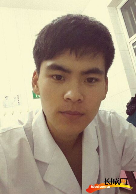 黄骅“救人英雄”马春萌。李曼 摄